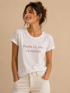 T-SHIRT CON SCRITTA