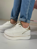 Sneaker Grace