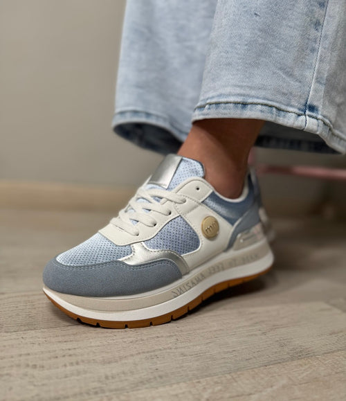 Sneakers Yara