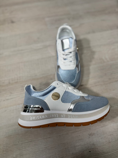 Sneakers Yara