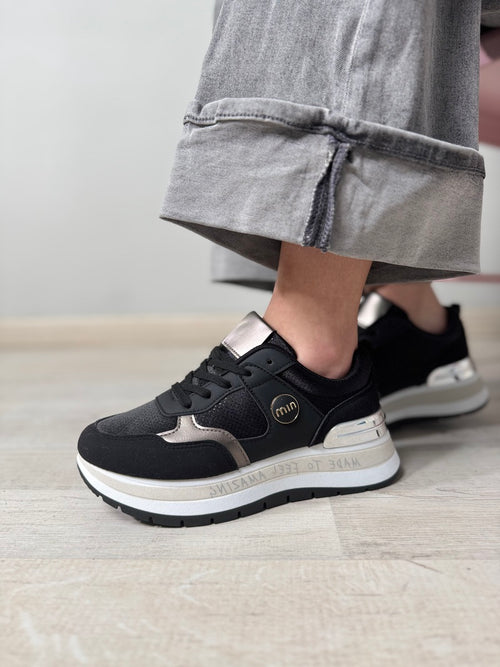 Sneakers Yara