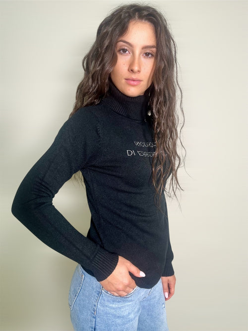 Pull Ricamata
