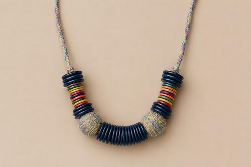 Collana in legno
